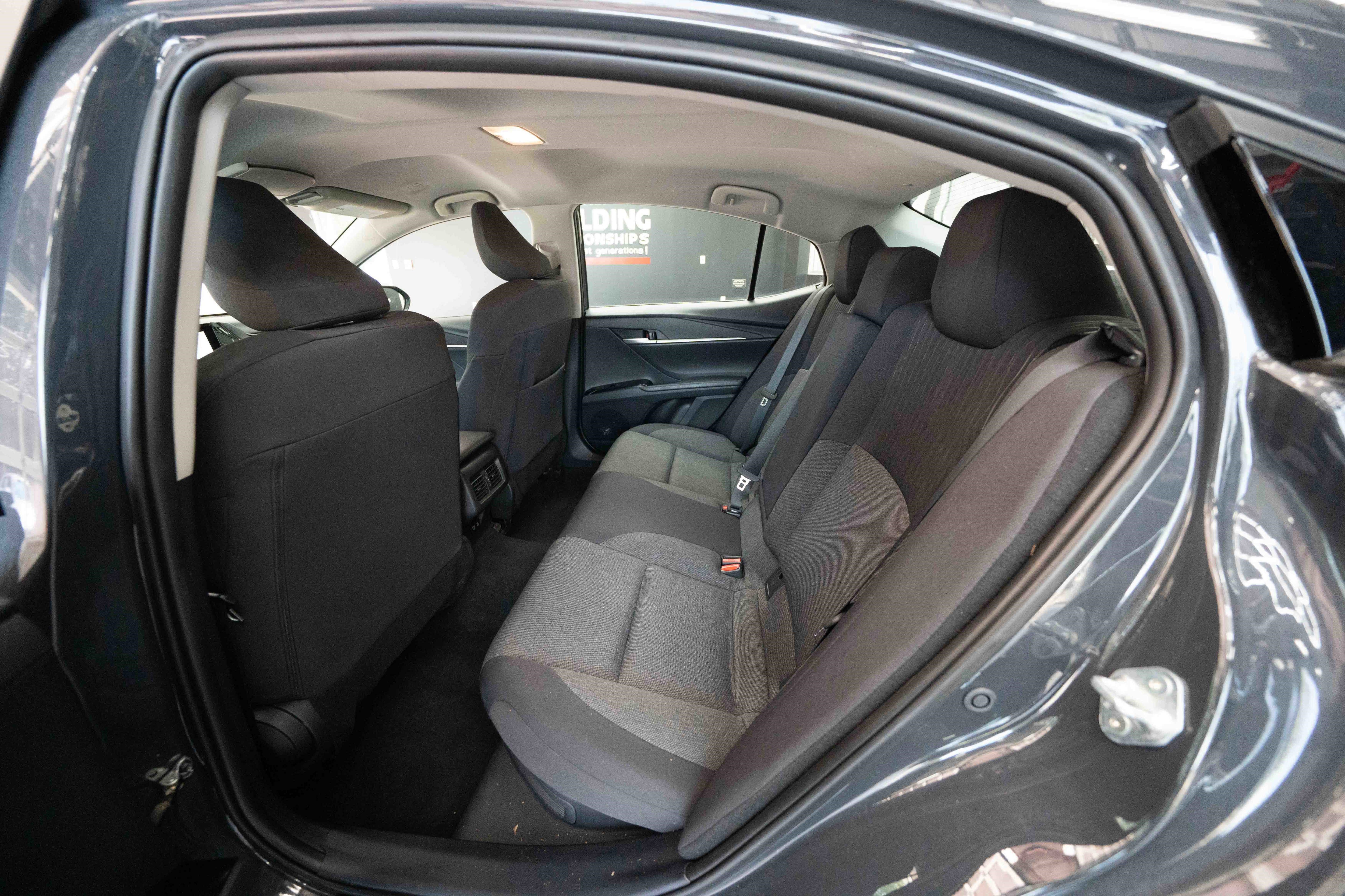 Used 2025 Toyota Camry LE FWD image 23