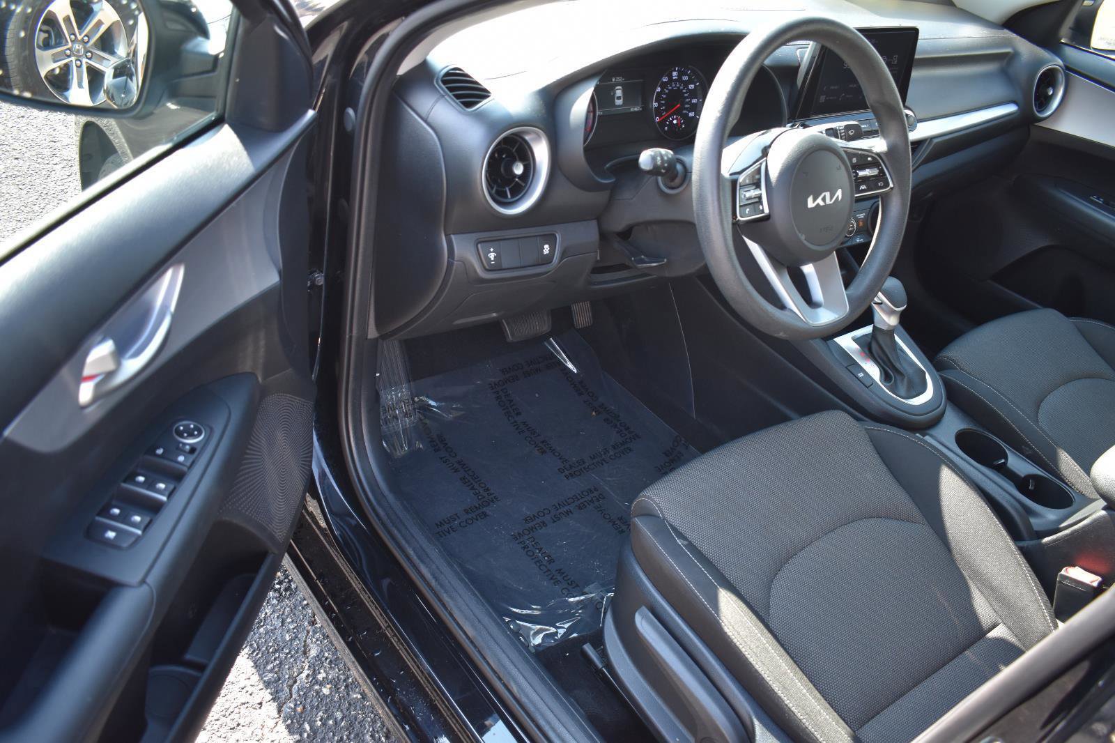 Used 2024 Kia Forte LXS image 21