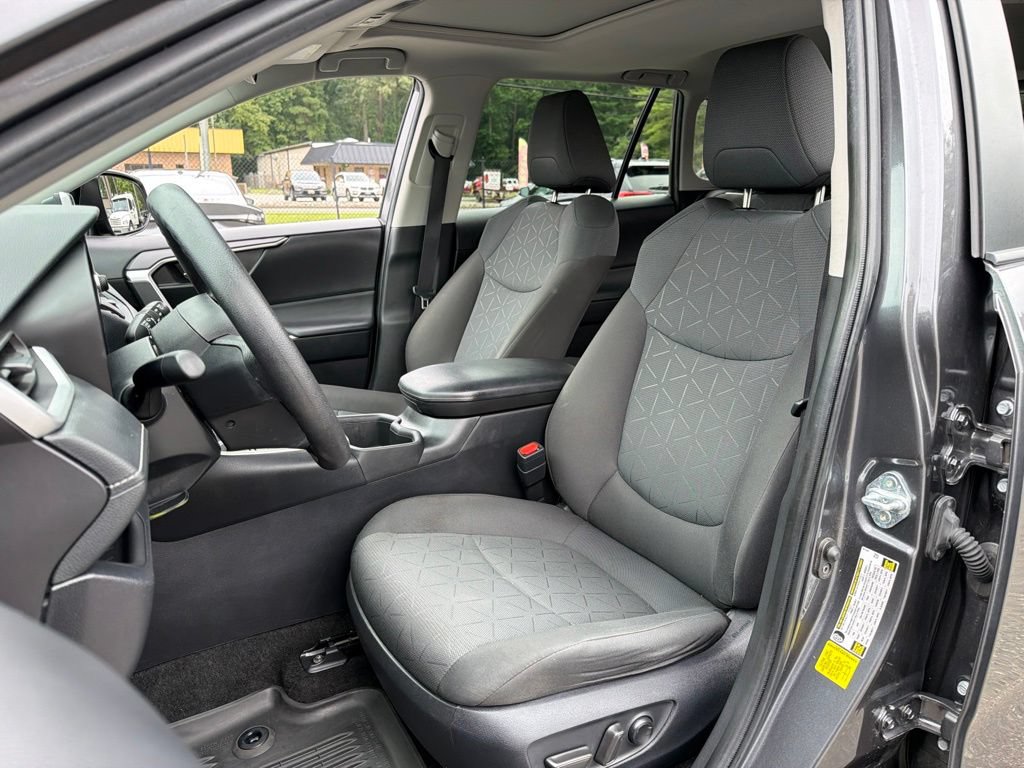 Used 2024 Toyota RAV4 XLE w/ Convenience Package AWD/4WD image 18
