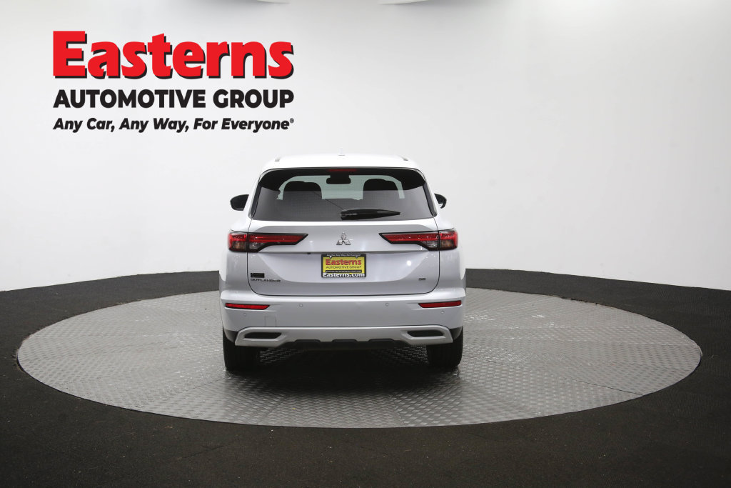 Used 2024 Mitsubishi Outlander SE FWD image 39
