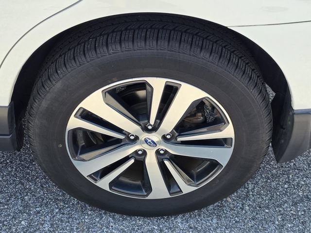 Used 2019 Subaru Outback 3.6R Limited w/ Popular Package #2 AWD/4WD image 37