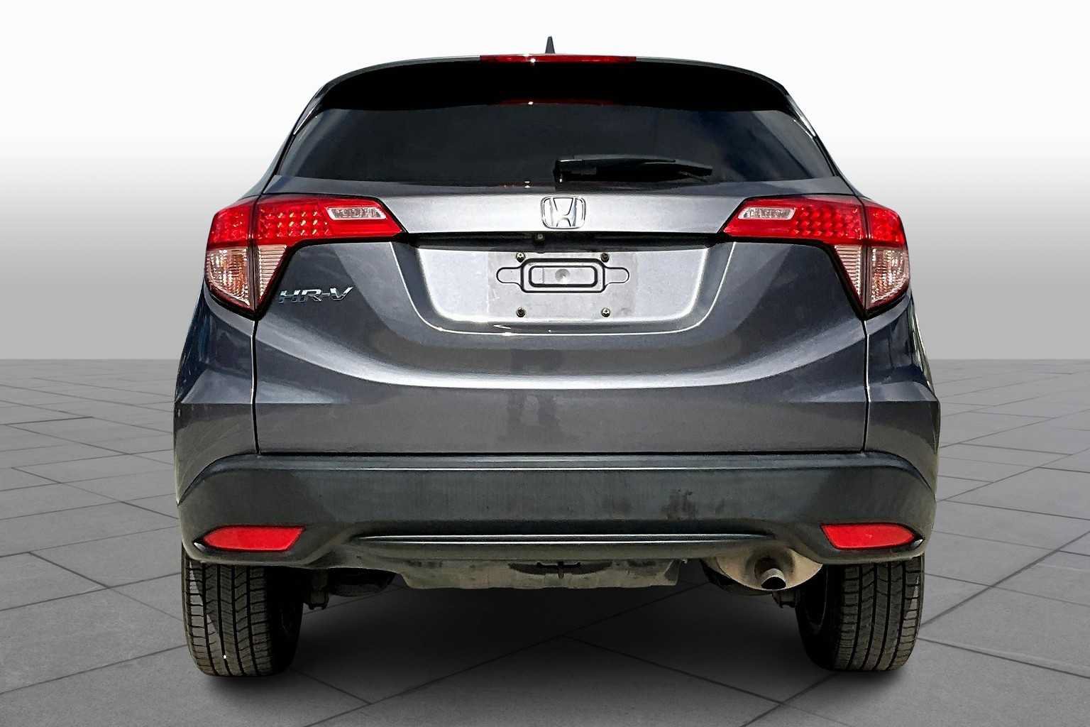 Used 2017 Honda HR-V EX image 5