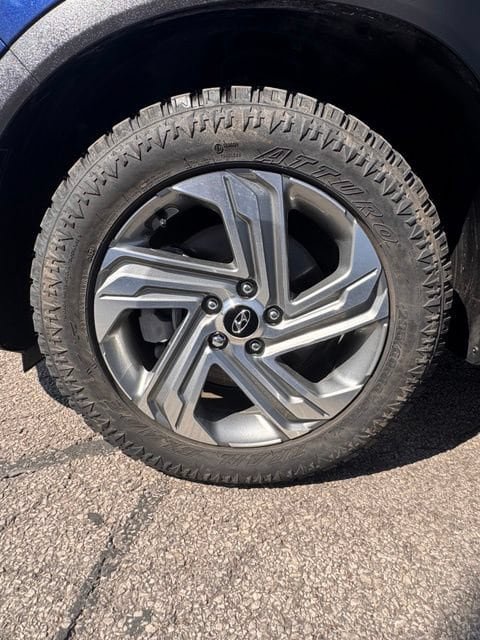 Used 2022 Hyundai Santa Fe SEL FWD image 11
