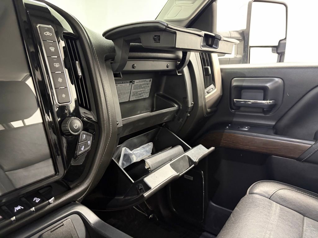 Used 2018 GMC Sierra 1500 Denali AWD/4WD image 26
