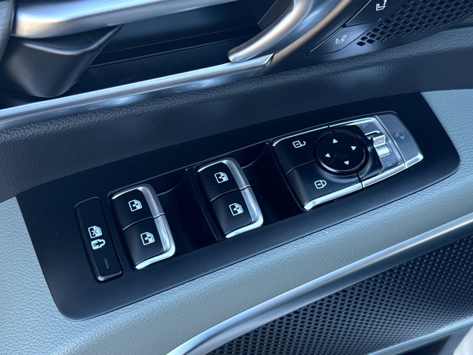 Used 2024 Kia Telluride SX Prestige X-Line image 11