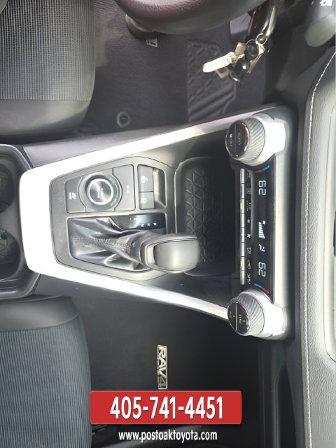 Used 2021 Toyota RAV4 LE AWD/4WD image 21