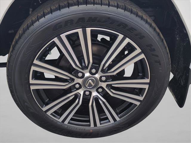 New 2025 Lexus LX 700h Luxury image 10