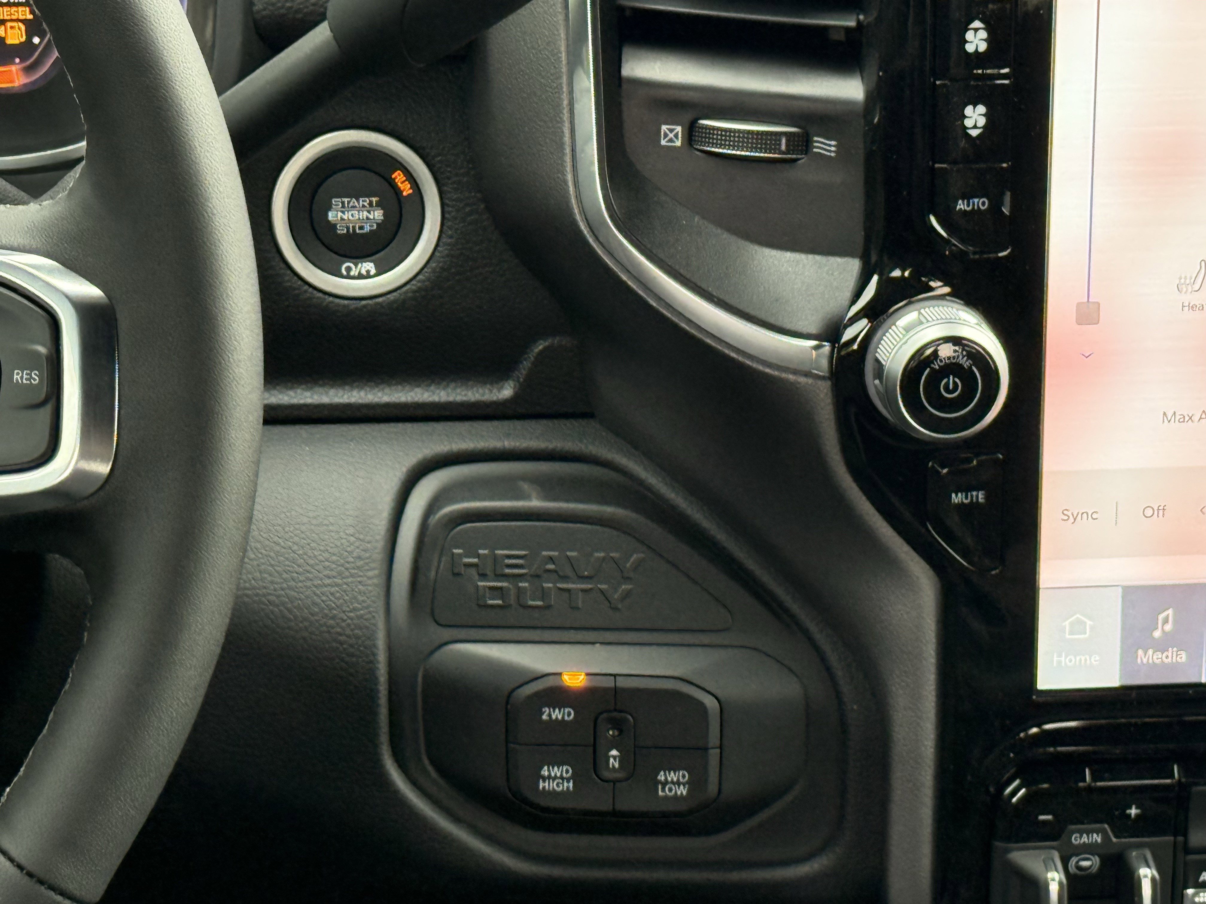 New 2026 RAM 3500 Laramie AWD/4WD image 15