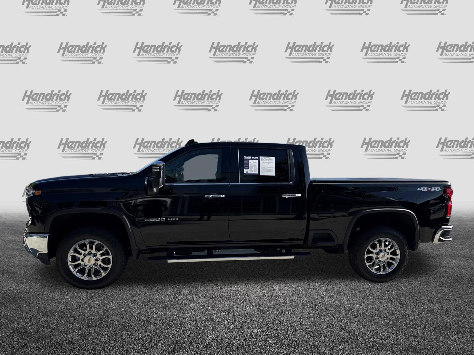 Used 2024 Chevrolet Silverado 2500 LTZ w/ LTZ Convenience Package AWD/4WD image 6