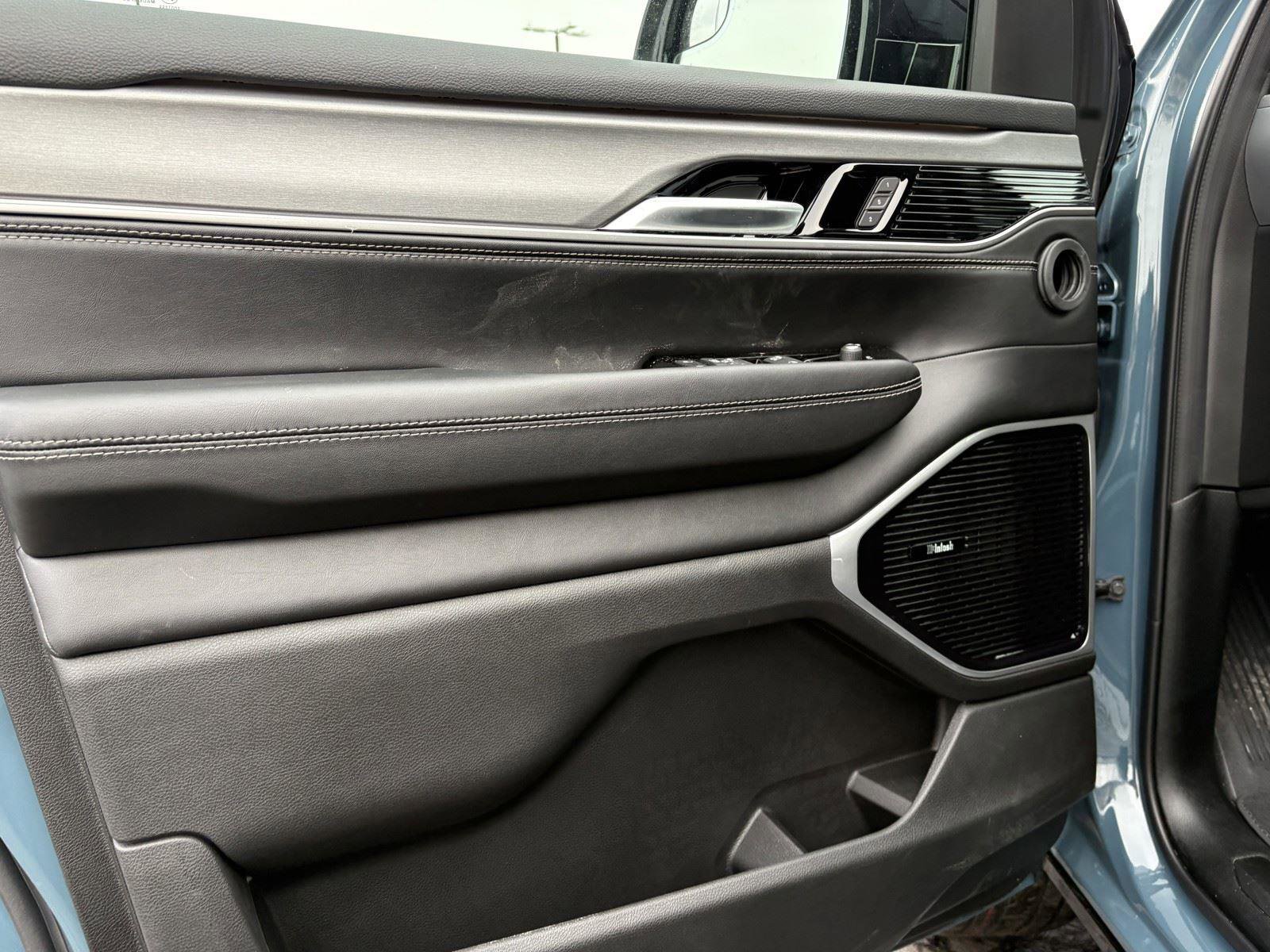 New 2026 Jeep Grand Wagoneer L Limited image 16