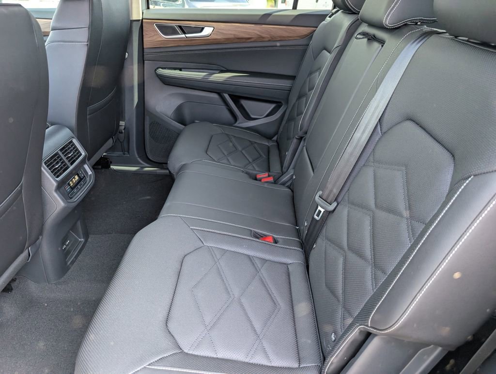 New 2025 Volkswagen Atlas SE image 20