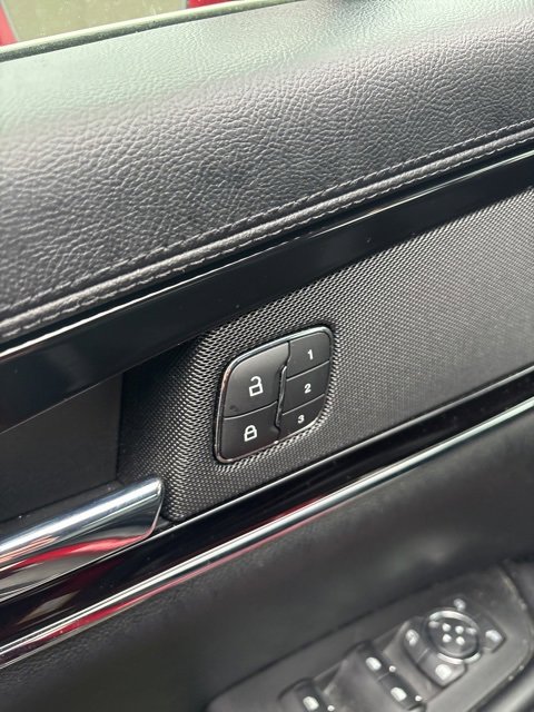 Used 2021 Lincoln Nautilus AWD image 11