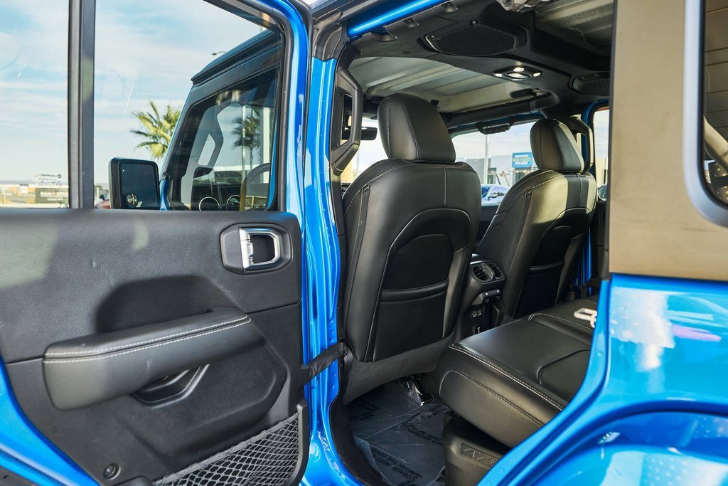 Used 2022 Jeep Wrangler Unlimited Sahara image 17