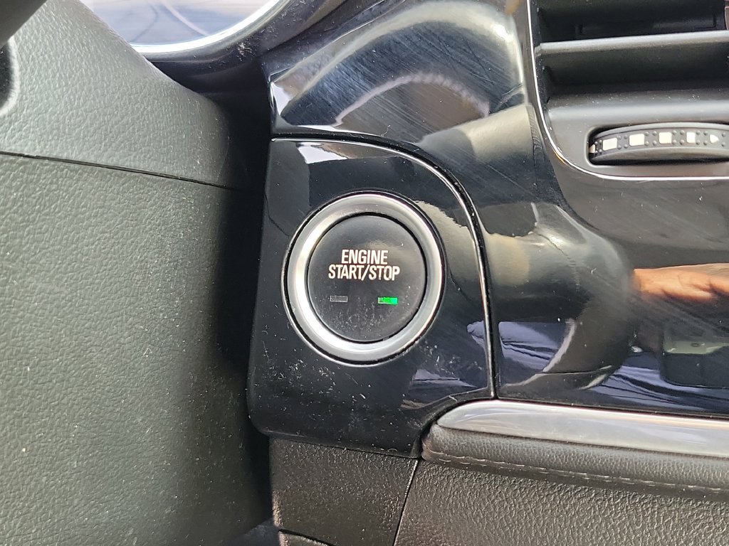 Used 2019 Buick Encore Sport Touring AWD/4WD image 32