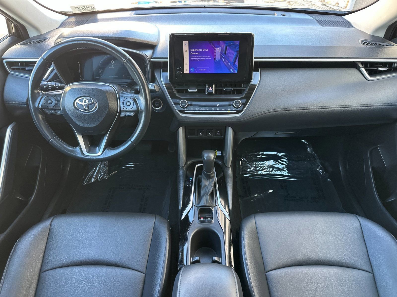 Used 2023 Toyota Corolla Cross XLE w/ Convenience Package AWD/4WD image 15