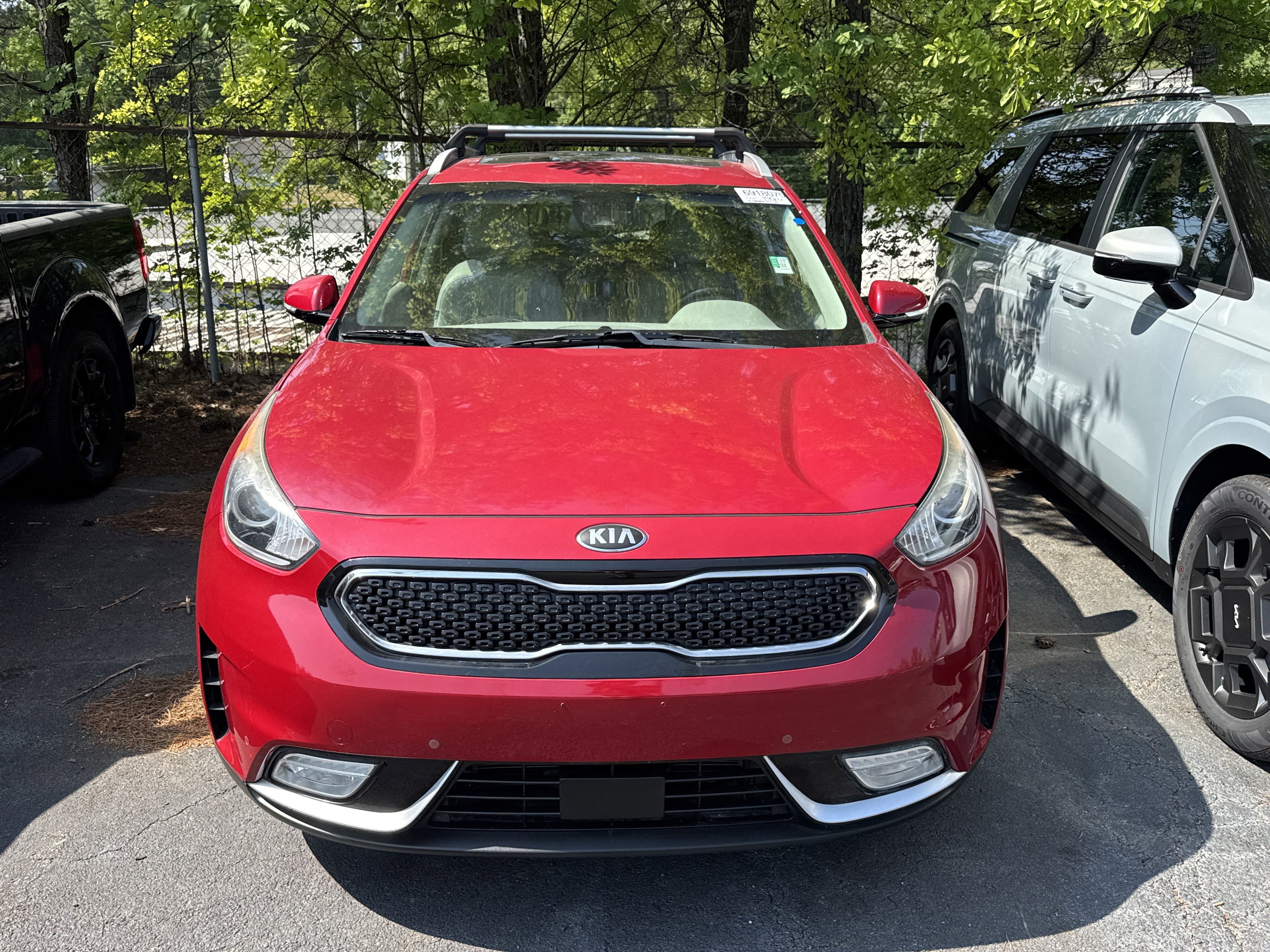 Used 2018 Kia Niro Touring FWD image 8