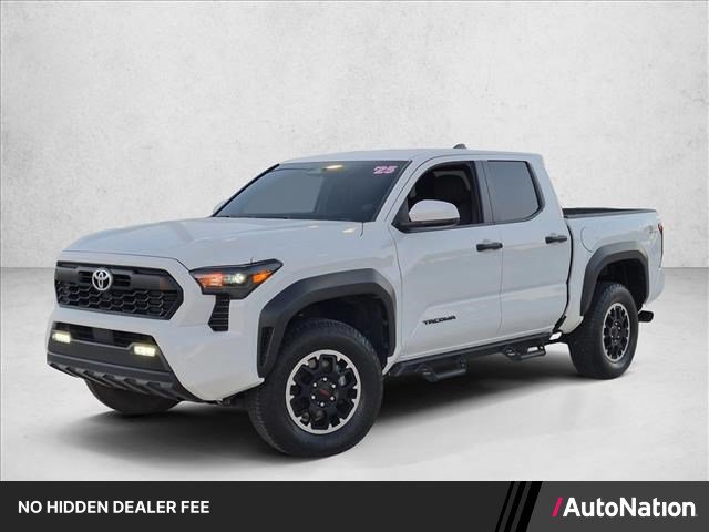 Certified 2025 Toyota Tacoma TRD Off-Road AWD/4WD image 1