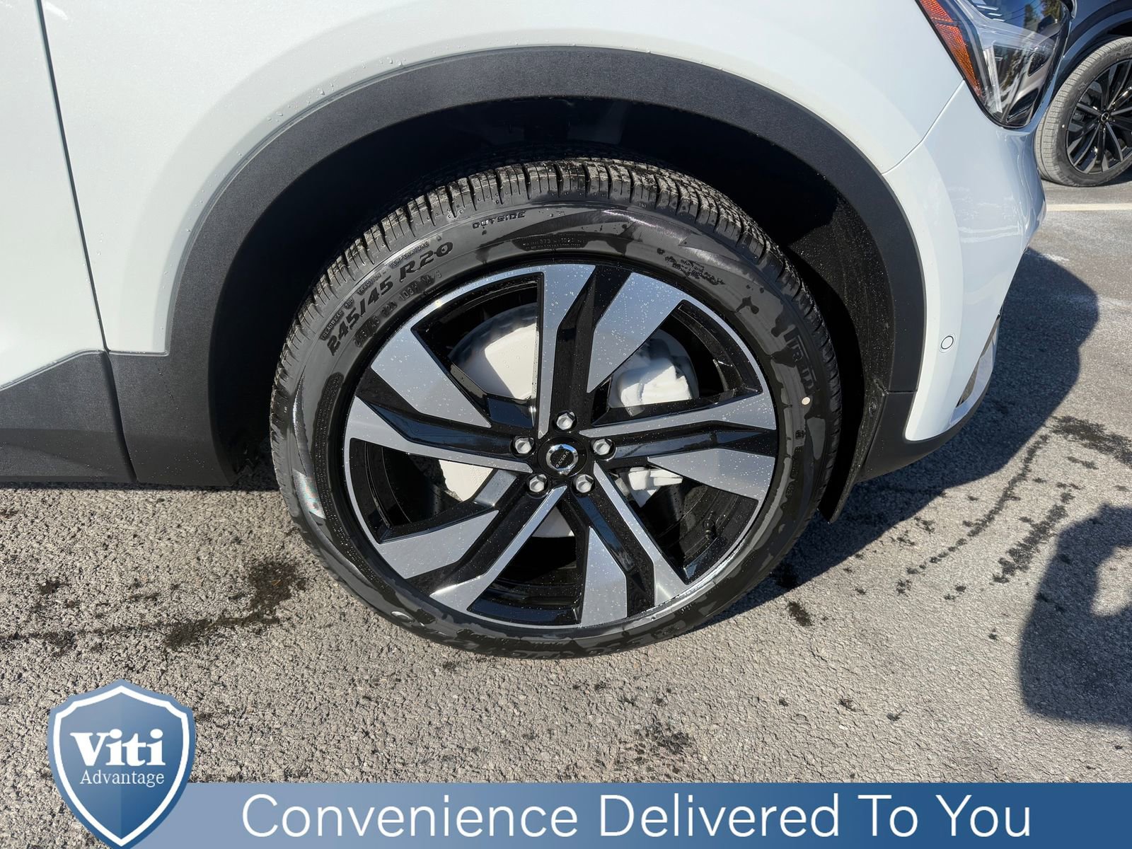 New 2026 Volvo XC40 B5 Plus w/ Climate Package image 10