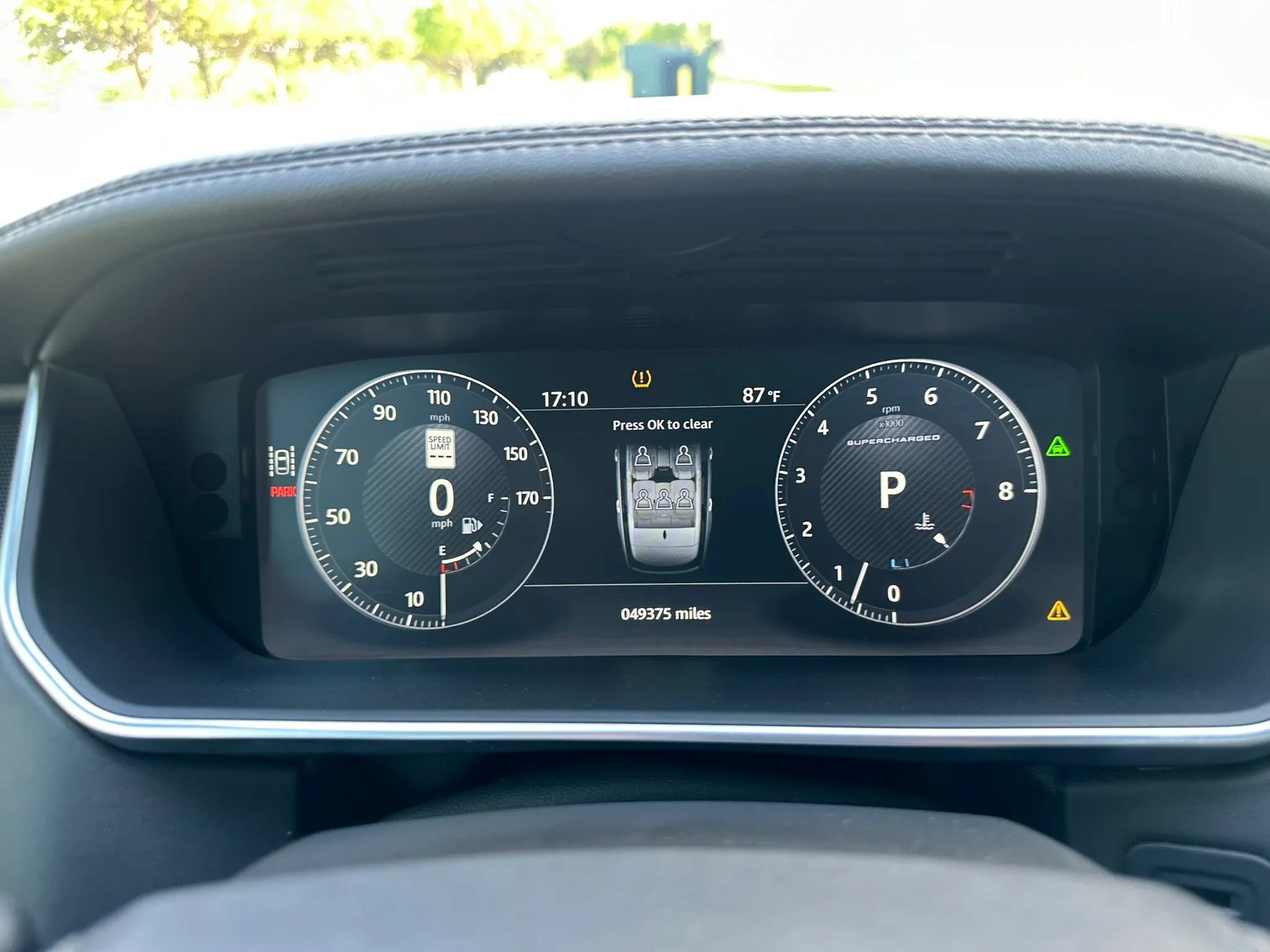 Used 2017 Land Rover Range Rover Long Wheelbase Supercharged AWD/4WD image 42