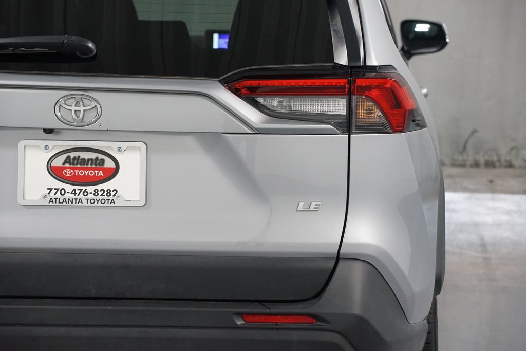 Certified 2025 Toyota RAV4 LE FWD image 10