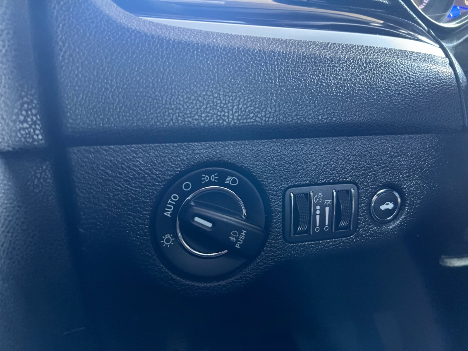 Used 2022 Chrysler 300 S w/ Safetytec Plus Group image 20