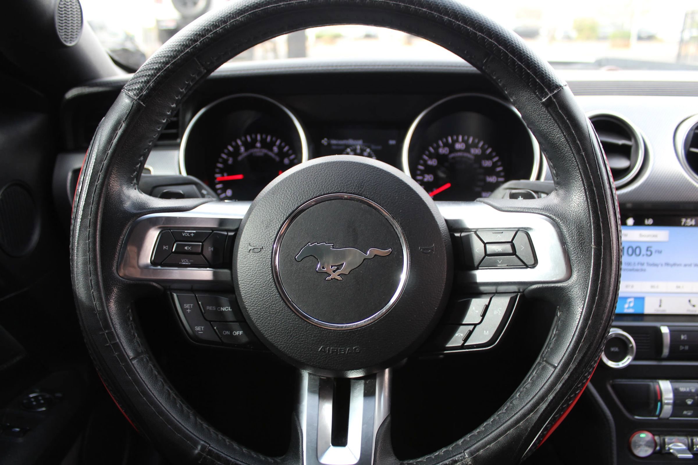Used 2019 Ford Mustang Coupe w/ Equipment Group 101A RWD image 20