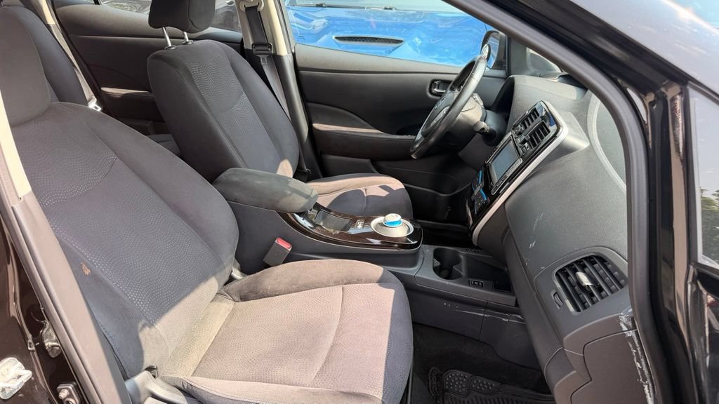 Used 2013 Nissan Leaf FWD image 10