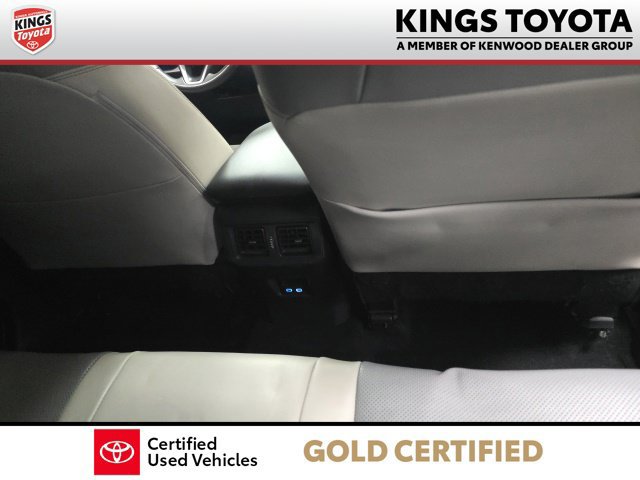 Certified 2022 Toyota RAV4 Limited AWD/4WD image 11