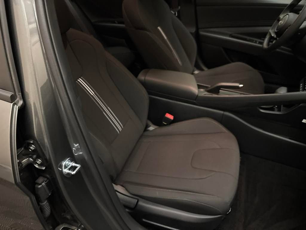 Certified 2026 Hyundai Elantra Sport FWD image 18