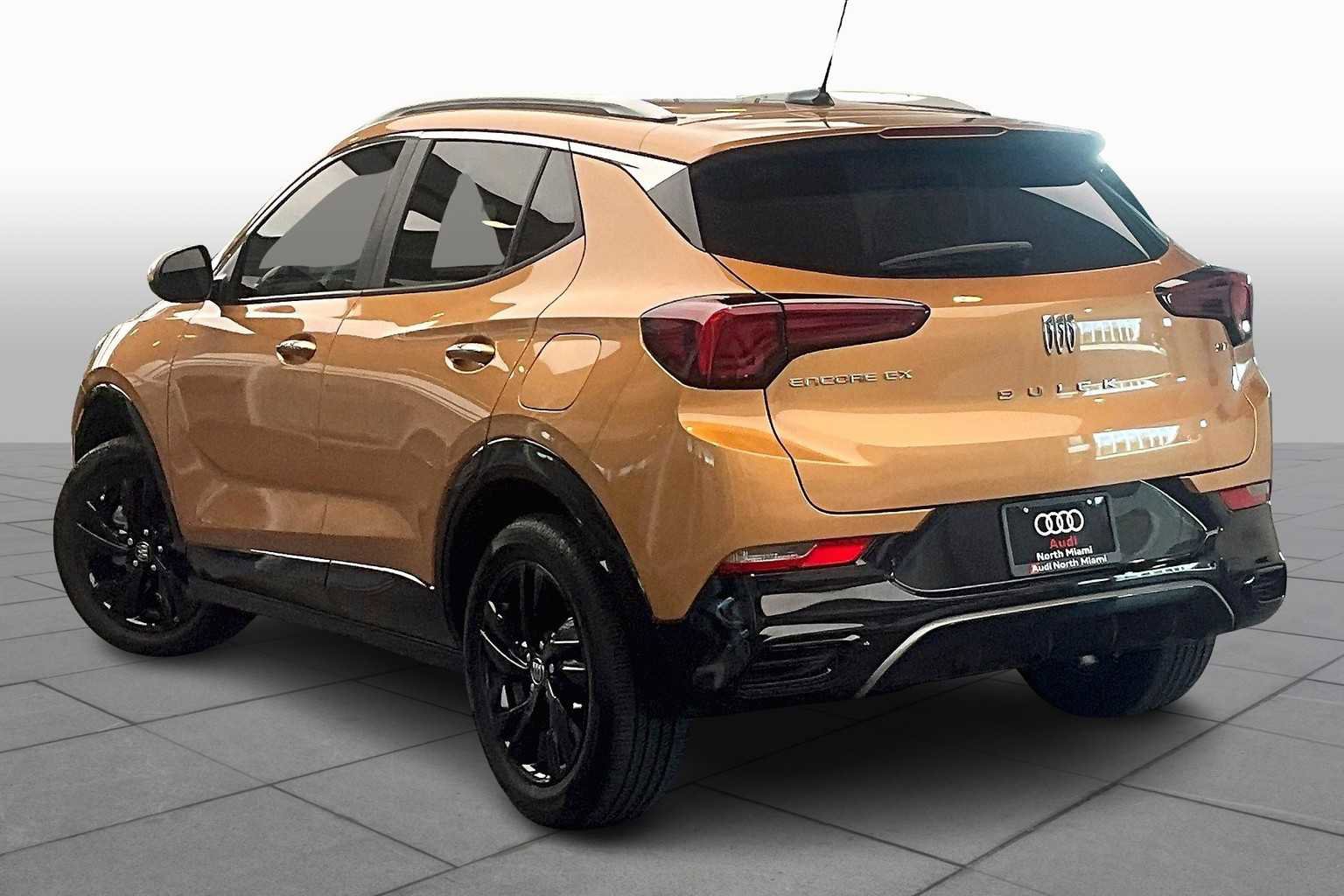 Used 2024 Buick Encore GX Sport Touring w/ Comfort Package image 11