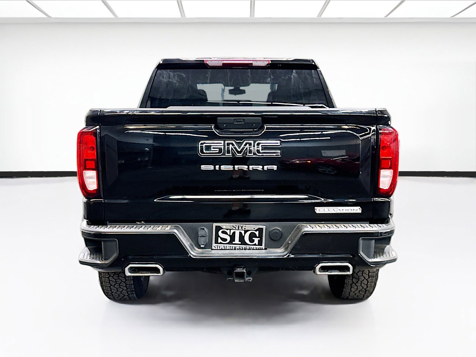 Used 2021 GMC Sierra 1500 Elevation w/ X31 Off-Road Package image 5