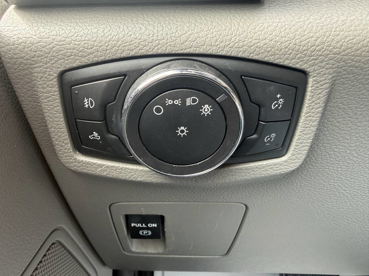 Used 2018 Ford F150 XLT w/ Max Trailer Tow Package image 31