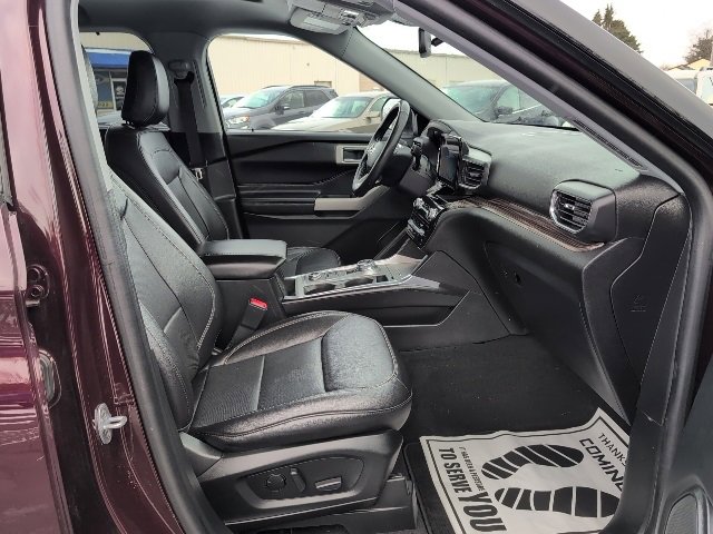 Used 2022 Ford Explorer Limited w/ Equipment Group 301A image 31