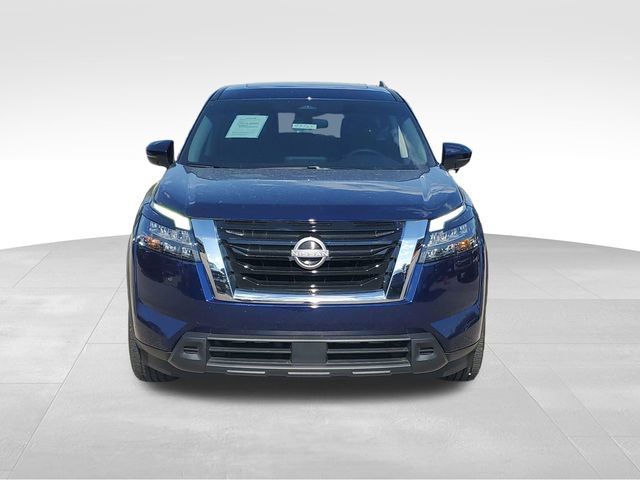 Used 2025 Nissan Pathfinder SV w/ SV Premium Package AWD/4WD image 2
