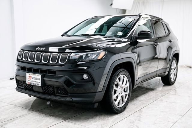 Used 2022 Jeep Compass Latitude w/ Sun and Sound Group image 6