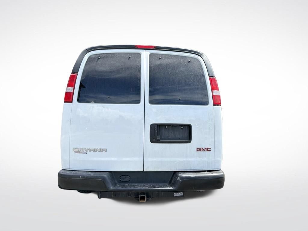 Used 2024 GMC Savana 3500 LS RWD image 5