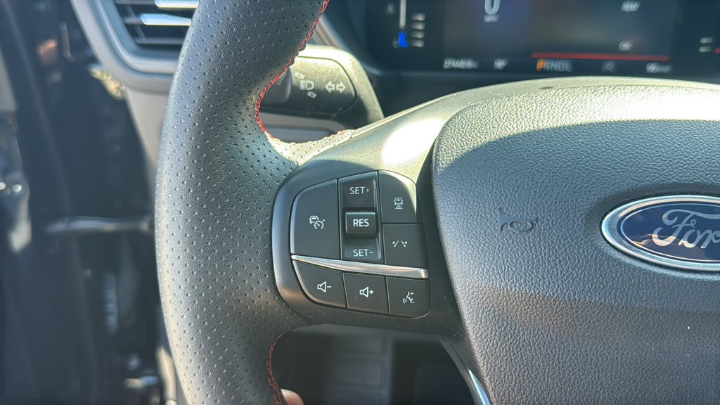 Used 2024 Ford Escape ST-Line w/ Tech Pack #1 AWD/4WD image 19