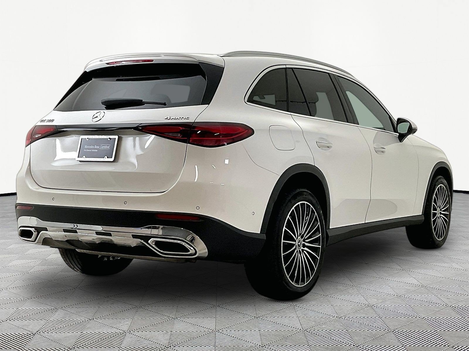 Used 2026 Mercedes-Benz GLC 300 4MATIC image 6