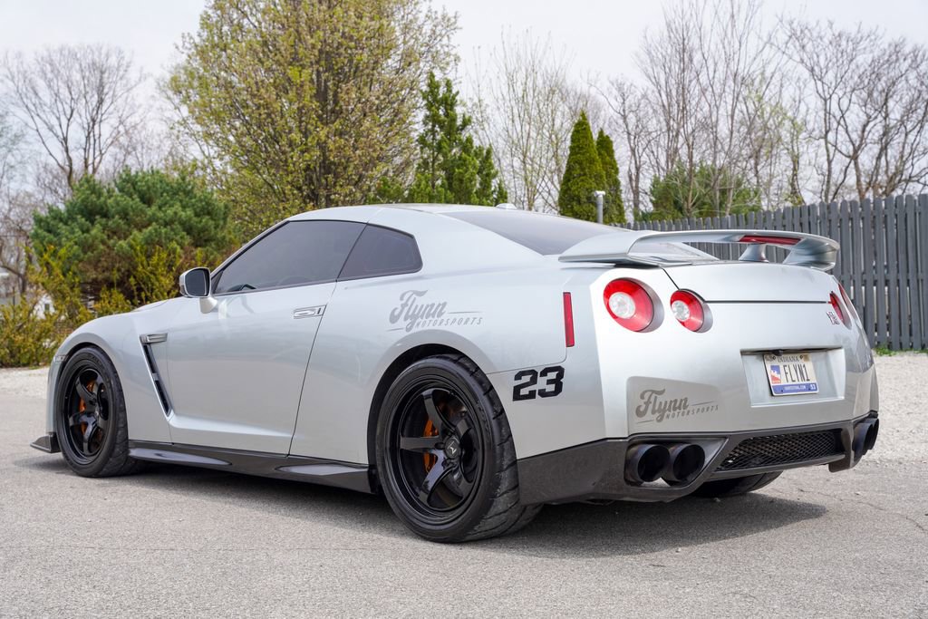 Used 2010 Nissan GT-R Premium image 5