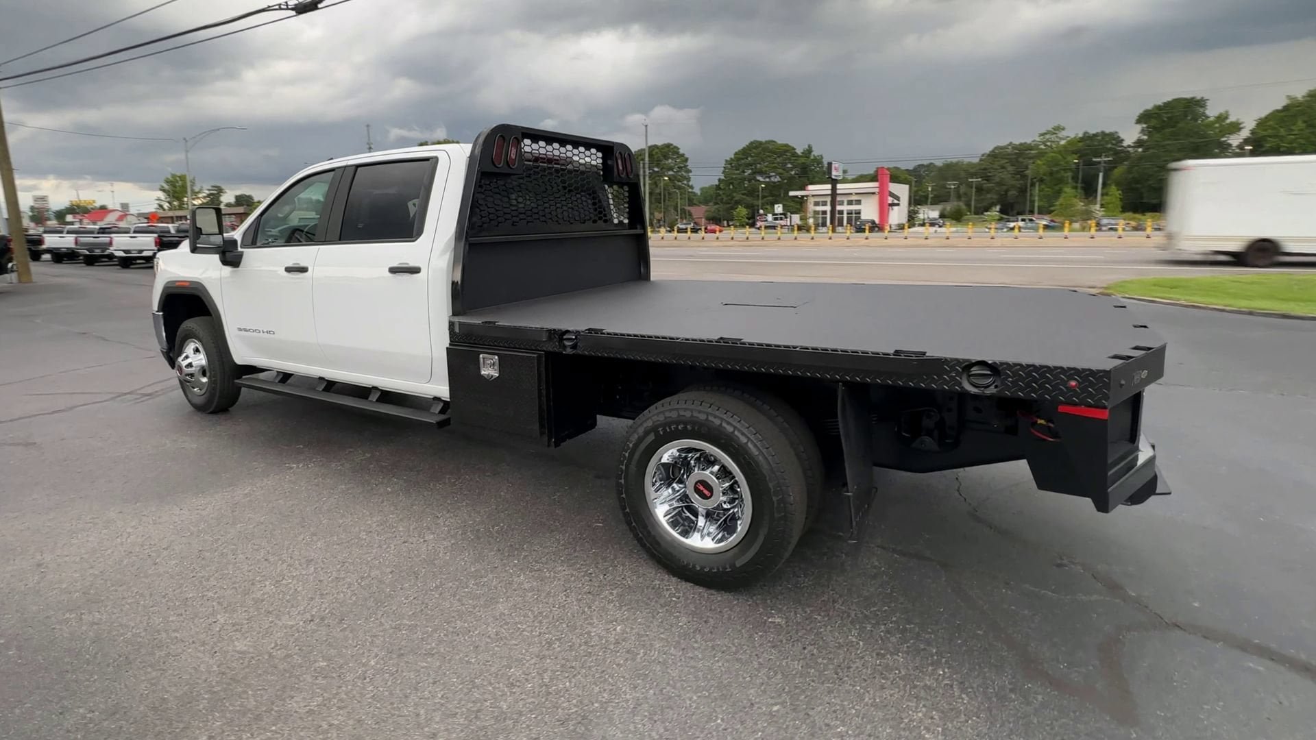 Used 2022 GMC Sierra 3500 Pro w/ Convenience Package AWD/4WD image 6