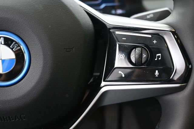 New 2026 BMW i5 eDrive40 w/ Premium Package RWD image 28