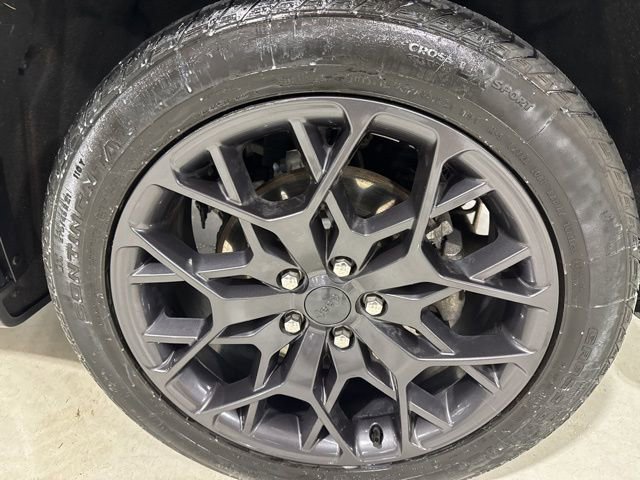 Used 2023 Jeep Grand Cherokee L Summit w/ High Altitude Package image 14