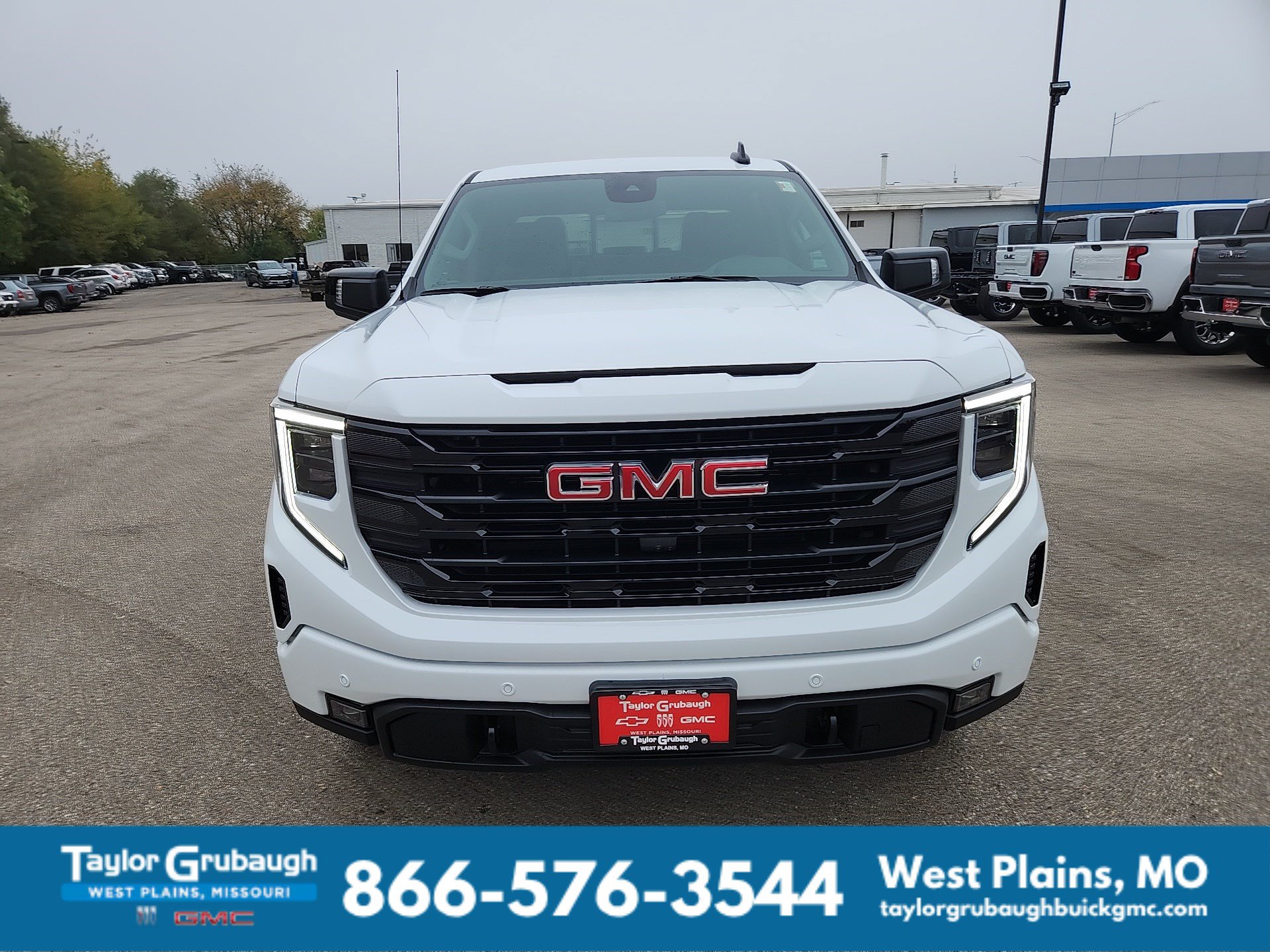 New 2026 GMC Sierra 1500 Elevation w/ Elevation Premium Package AWD/4WD image 4