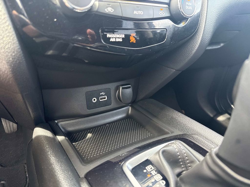 Certified 2020 Nissan Rogue SV AWD/4WD image 26