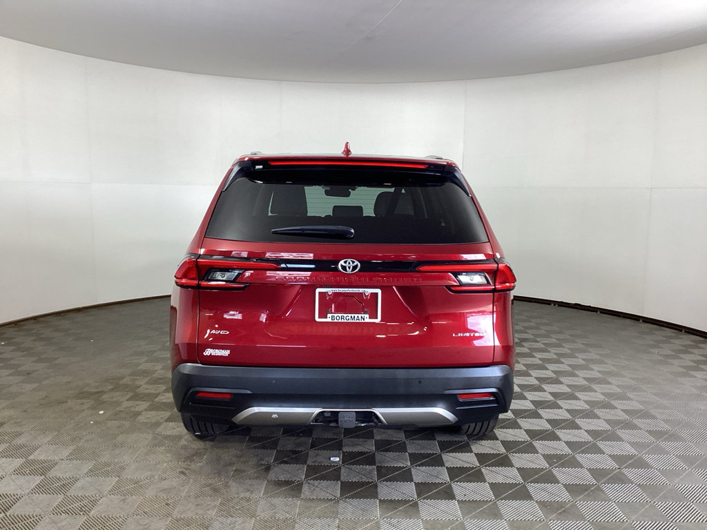 Used 2024 Toyota Grand Highlander AWD image 3