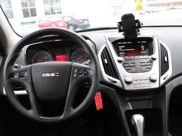 Used 2015 GMC Terrain SLE image 10