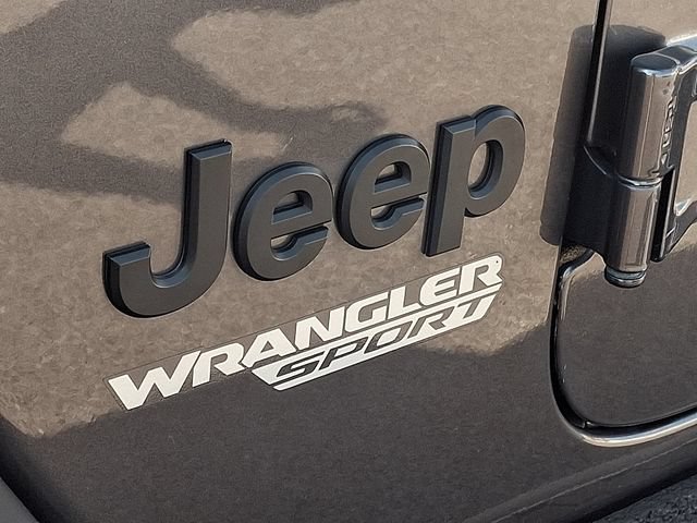 Used 2021 Jeep Wrangler Sport AWD/4WD image 27