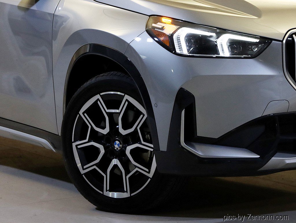 Certified 2025 BMW X1 xDrive28i image 3