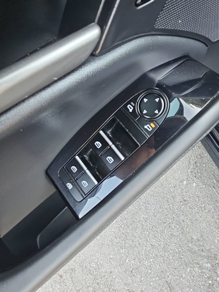 Used 2025 MAZDA MAZDA3 s Sport FWD image 22
