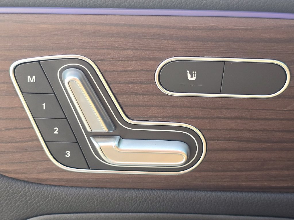 New 2026 Mercedes-Benz GLB 250 4MATIC image 6